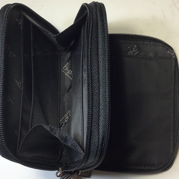BOC Double Zip Wristlet - Picture 4 of 5
